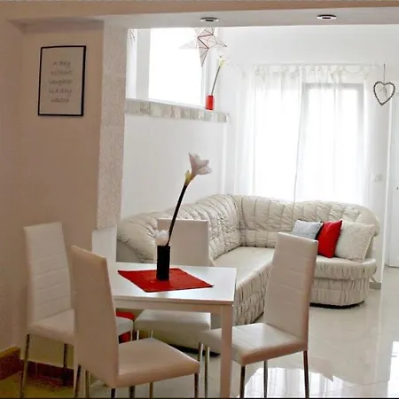 Crvenko Apartamento Podgora